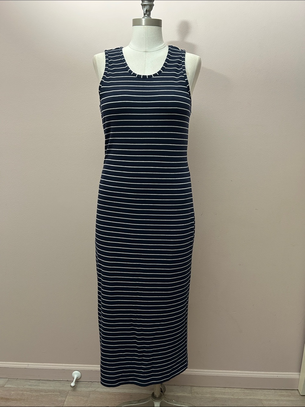 Marine Layer Lexi daytime tank midi dress in navy white size L